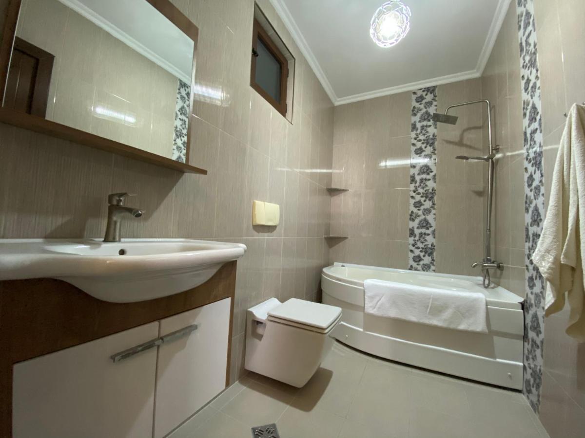 Sunny Days Hotel Kobuleti ภายนอก รูปภาพ